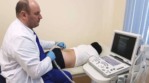 Болит спина чуть выше поясницы с одной стороны